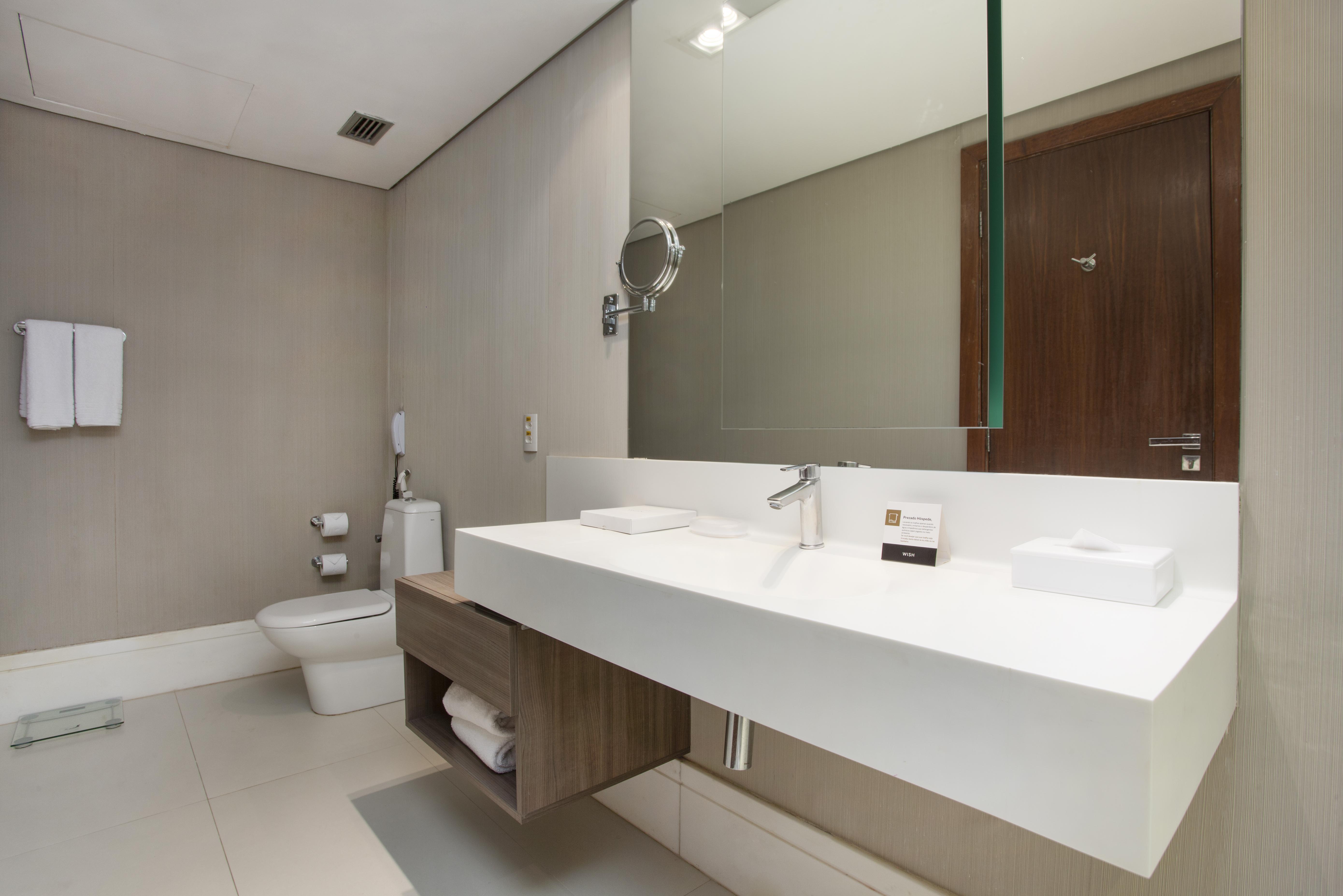 Wish Hotel Da Bahia Салвадор Екстериор снимка Bathroom